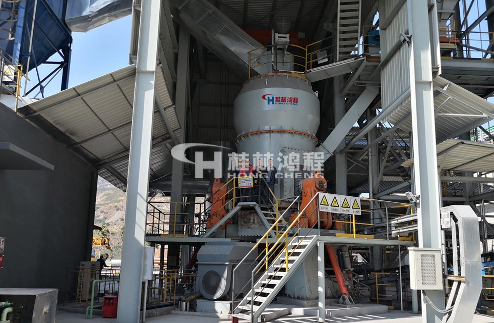 鉀長石磨粉機廠家 桂林鴻程HLM立式磨粉機 鉀長石磨粉機廠家 桂林鴻程HLM立式磨粉機